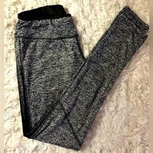 Charcoal gray yoga leggings, size M/L